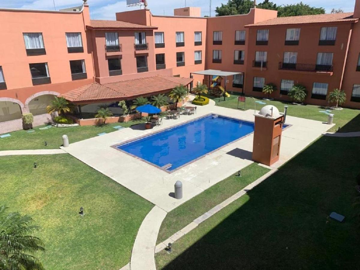 Memora Hotel Celaya  Exterior foto